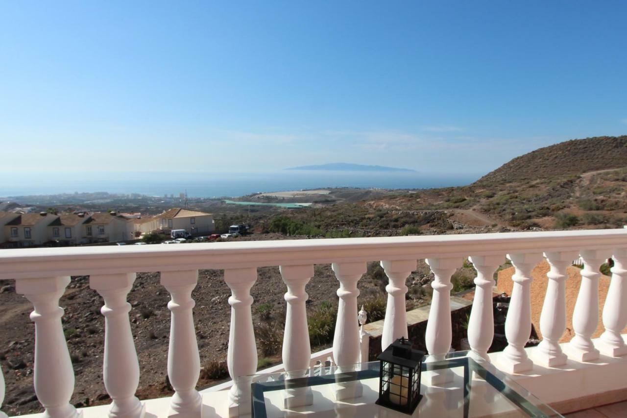 Vivatenerife - Villa With Pool, Jacuzzi And Sea View Chayofa Eksteriør billede